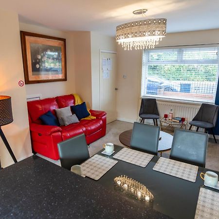 Og Stays Ii- 3Bedroom House Near Nissan & Stadium, Free Parking Sunderland  Kültér fotó
