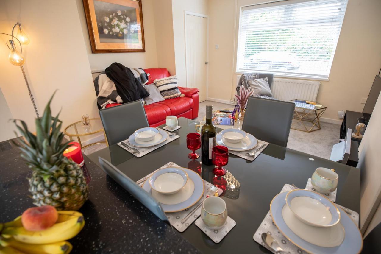 Og Stays Ii- 3Bedroom House Near Nissan & Stadium, Free Parking Sunderland  Kültér fotó