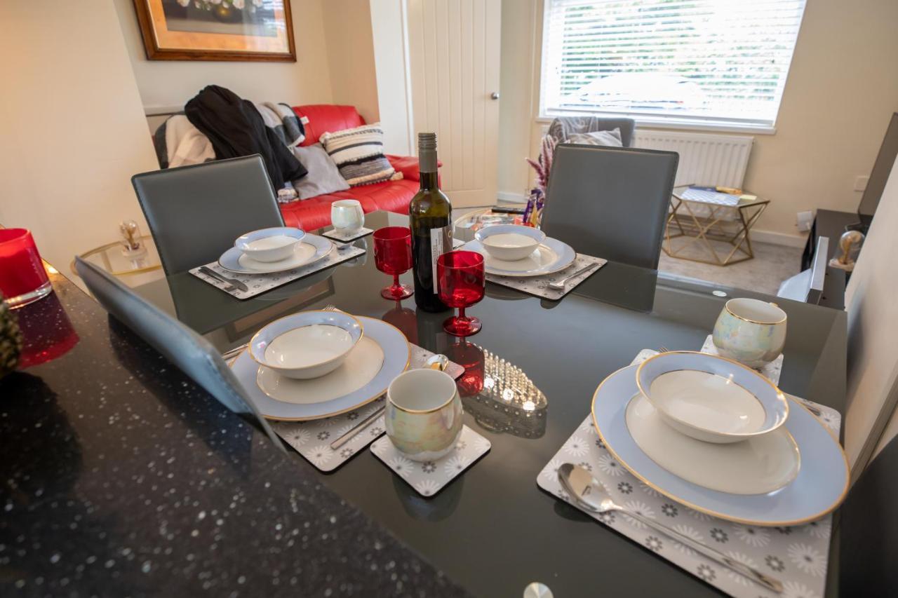 Og Stays Ii- 3Bedroom House Near Nissan & Stadium, Free Parking Sunderland  Kültér fotó