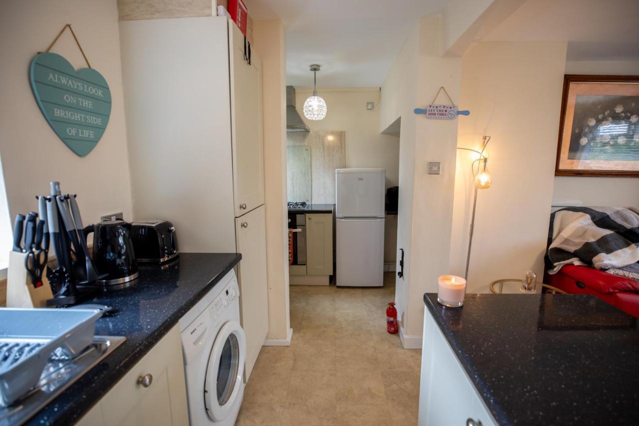 Og Stays Ii- 3Bedroom House Near Nissan & Stadium, Free Parking Sunderland  Kültér fotó