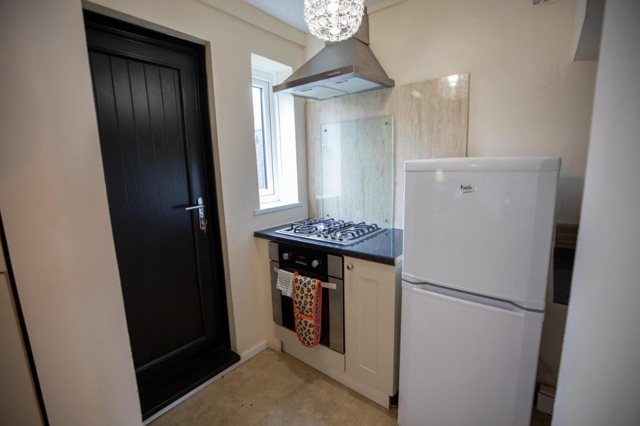 Og Stays Ii- 3Bedroom House Near Nissan & Stadium, Free Parking Sunderland  Kültér fotó