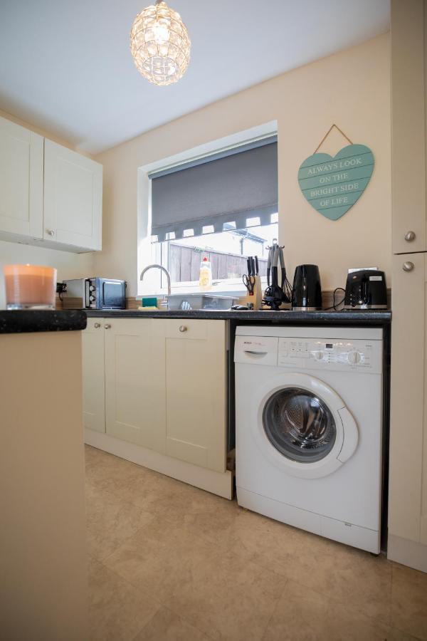 Og Stays Ii- 3Bedroom House Near Nissan & Stadium, Free Parking Sunderland  Kültér fotó