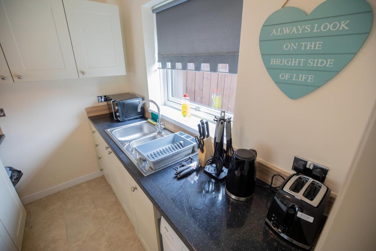 Og Stays Ii- 3Bedroom House Near Nissan & Stadium, Free Parking Sunderland  Kültér fotó